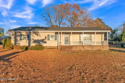2229 Sherwood Ave, Tarboro, NC 27886