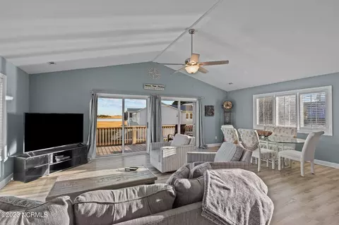 102 Hamilton Ln, Hubert, NC 28539 photo 6