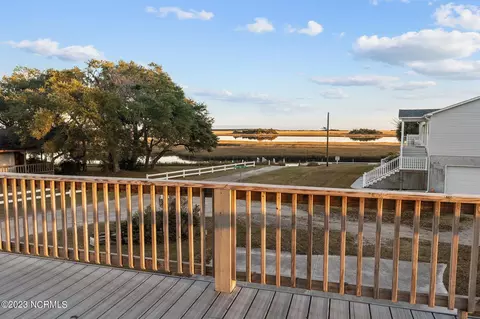 102 Hamilton Ln, Hubert, NC 28539 photo 3