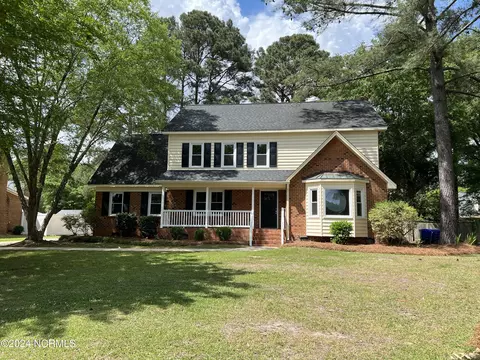 504 Kempton Dr, Greenville, NC 27834
