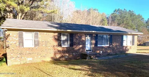 1288 Lum Brown Rd, Williamston, NC 27892