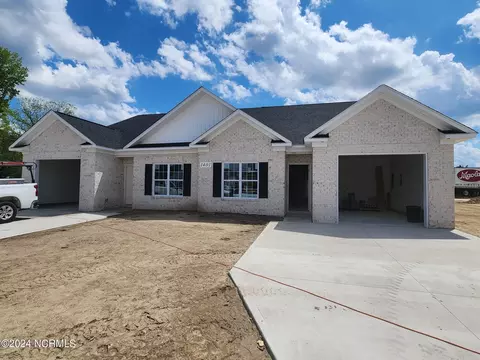 1401 Dorset Dr #B, Greenville, NC 27834