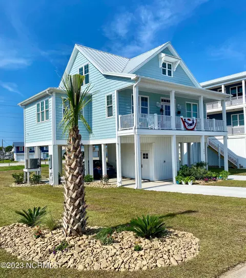 209 E Bogue Blvd, Atlantic Beach, NC 28512