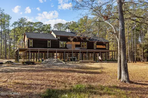 114 Hidden Harbor Ln, Beaufort, NC 28516