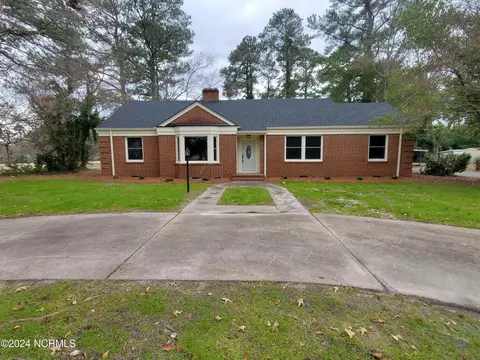 1510 E Holly St, Goldsboro, NC 27530