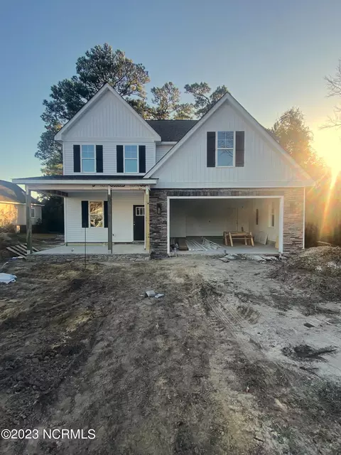 204 Blue Heron Dr, Newport, NC 28570