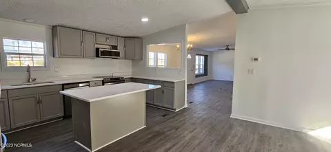 954 Matthis Rd, Clinton, NC 28328 photo 6