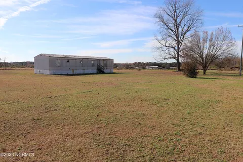 1324 Deep Bottom Rd, Wallace, NC 28466 photo 19