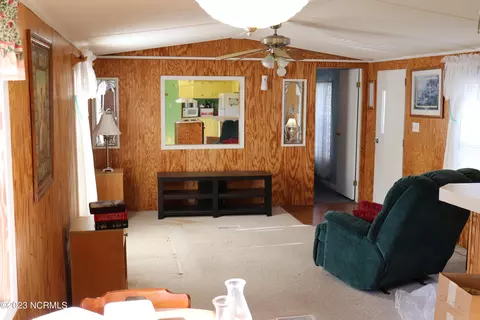 1324 Deep Bottom Rd, Wallace, NC 28466 photo 4