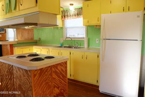 1324 Deep Bottom Rd, Wallace, NC 28466 photo 8