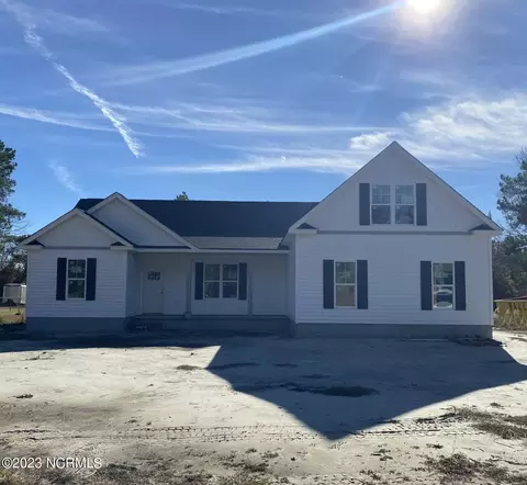 9469 Old River Rd, Burgaw, NC 28425