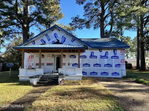 414 Virginia Ave, Columbia, NC 27925