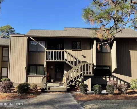 1175 Saint Andrews Dr #205, Pinehurst, NC 28374
