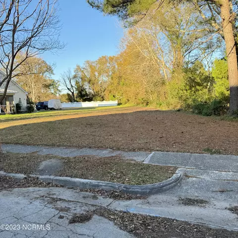 508 Church St # -4, Oriental, NC 28571