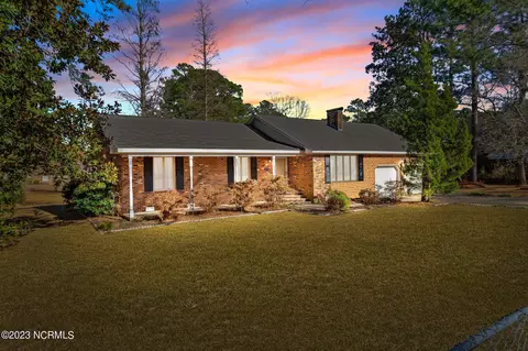 53 Croatan Ave, Bath, NC 27808