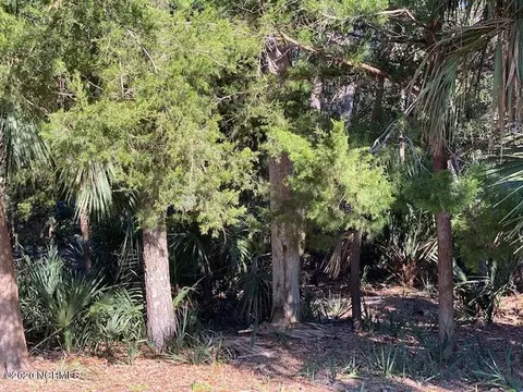 16 Dogwood Trl, Bald Head Island, NC 28461