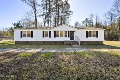 131 Woodhaven Dr, Rocky Point, NC 28457