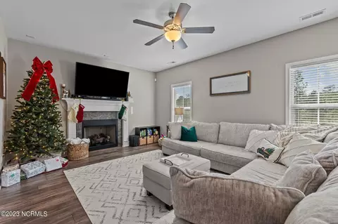 1031 Hydrangea Dr, Aberdeen, NC 28315 photo 15