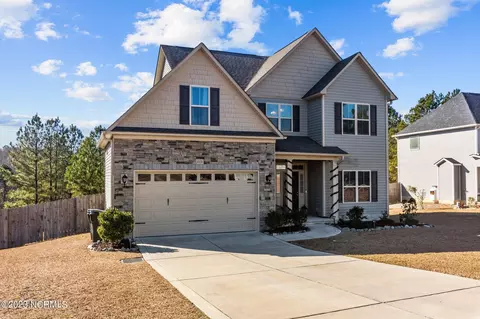 1031 Hydrangea Dr, Aberdeen, NC 28315 photo 3