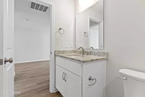 Bath - 198 Priscilla Pl, Hampstead, NC 28443 photo 5 of 7