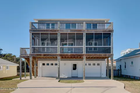114 S Third Ave, Kure Beach, NC 28449