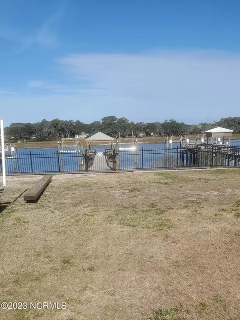 5 Craven St, Ocean Isle Beach, NC 28469