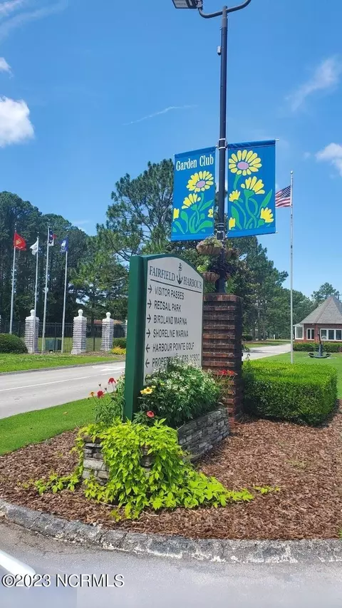 711 Helm Drive Dr, New Bern, NC 28560 photo 3