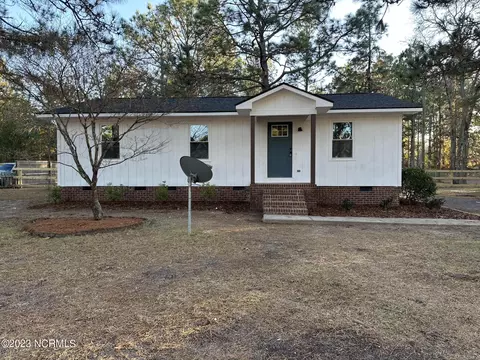 125 Aiken Rd, Southern Pines, NC 28387