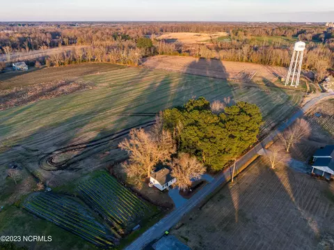 51 E Carroll St, Turkey, NC 28393 photo 13
