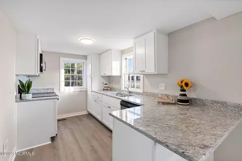 51 E Carroll St, Turkey, NC 28393 photo 3