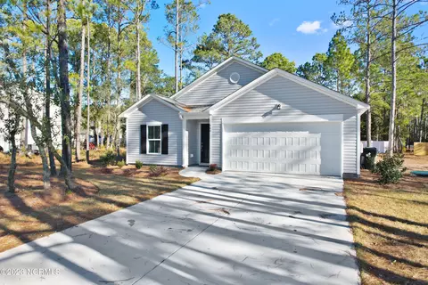 860 Village Point Rd SW, Shallotte, NC 28470