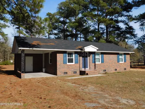 19221 Salley Mcnair Rd, Laurinburg, NC 28352