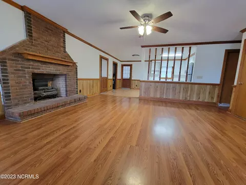 11493 Old Smithfield Rd, Bailey, NC 27807 photo 2