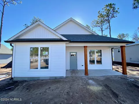 160 Fifty Lakes Dr, Southport, NC 28461