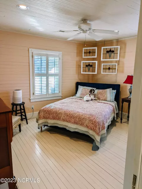 411 E Queen St, Edenton, NC 27932 photo 9