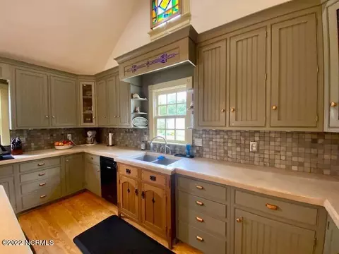 411 E Queen St, Edenton, NC 27932 photo 22