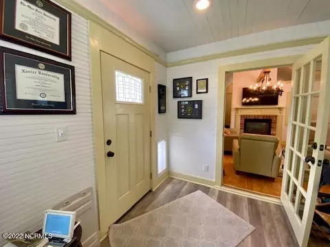 411 E Queen St, Edenton, NC 27932 photo 32