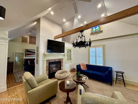 411 E Queen St, Edenton, NC 27932 photo 28
