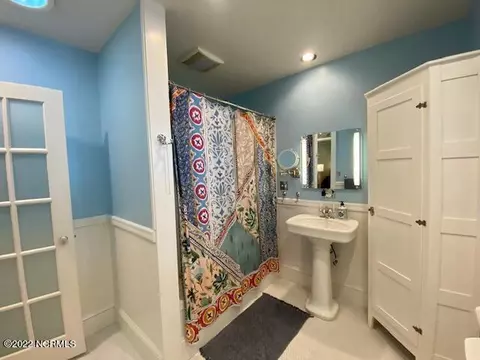 411 E Queen St, Edenton, NC 27932 photo 7