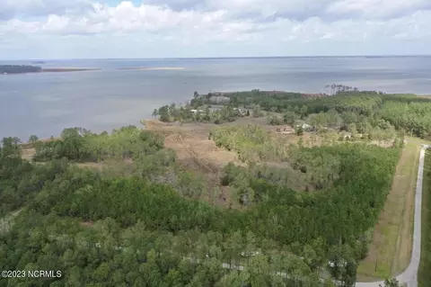 0 Holly Point Rd, Lowland, NC 28552