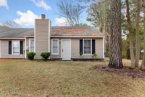 103 Corey Cir, Jacksonville, NC 28546