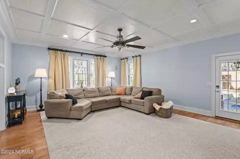 2 Seabiscuit Ln, New Bern, NC 28562 photo 13