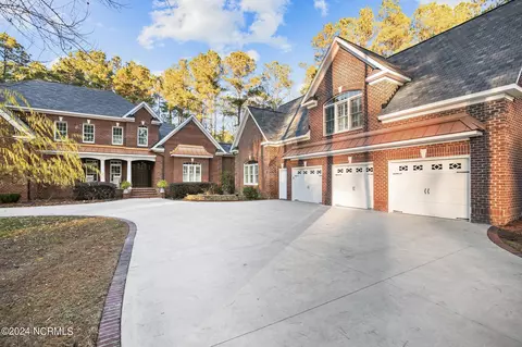 2 Seabiscuit Ln, New Bern, NC 28562 photo 3