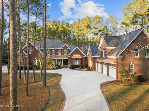 2 Seabiscuit Ln, New Bern, NC 28562 photo 2