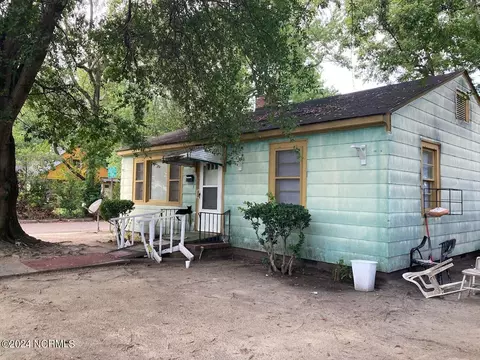 1301 Atlantic St E, Wilson, NC 27893