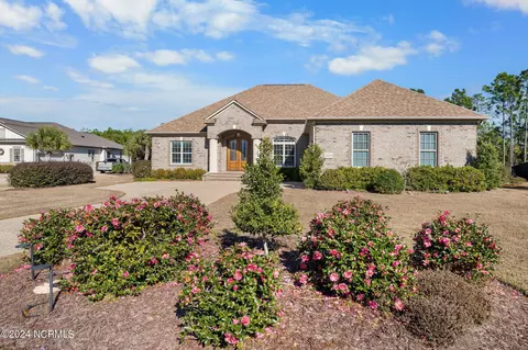 3695 Trimble Ct, Southport, NC 28461