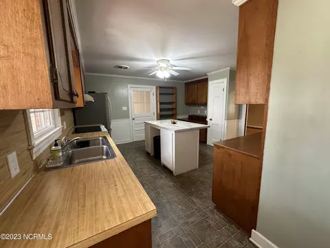 109 Hodges Rd, Washington, NC 27889 photo 5