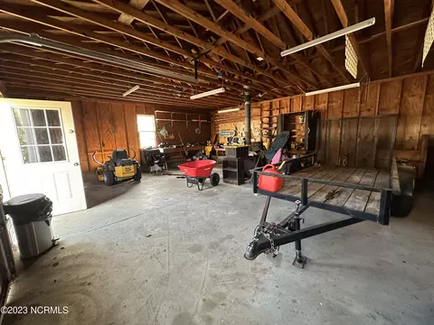 109 Hodges Rd, Washington, NC 27889 photo 16