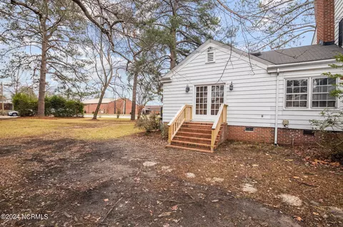 108 E 10th St, Washington, NC 27889 photo 9