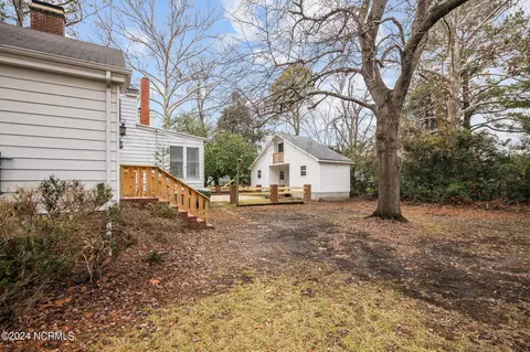 108 E 10th St, Washington, NC 27889 photo 11